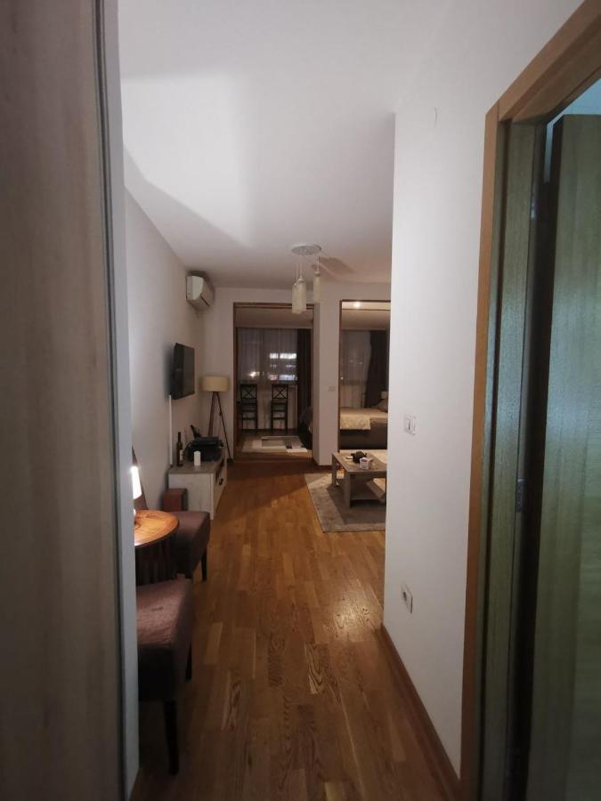 Delta Apartman พอดโกริกา ภายนอก รูปภาพ