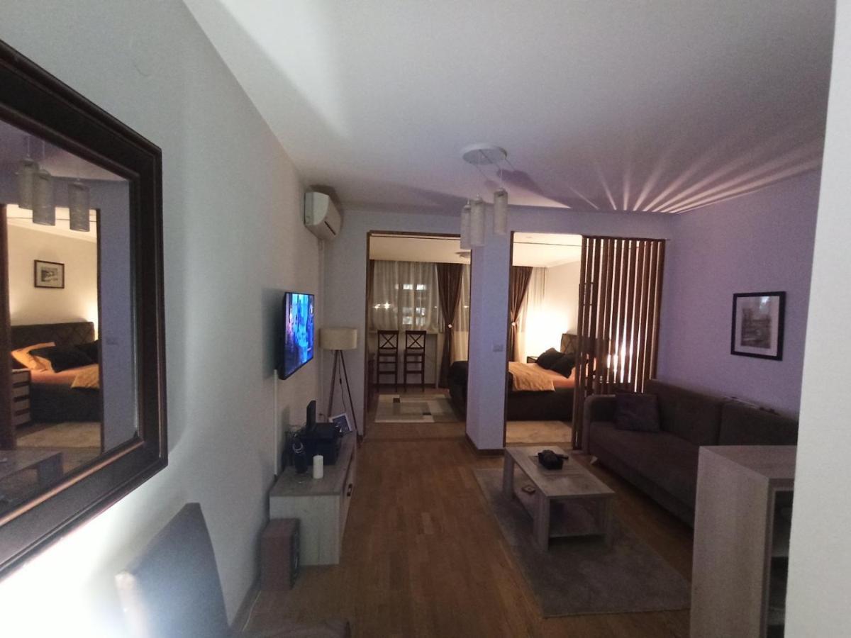 Delta Apartman พอดโกริกา ภายนอก รูปภาพ