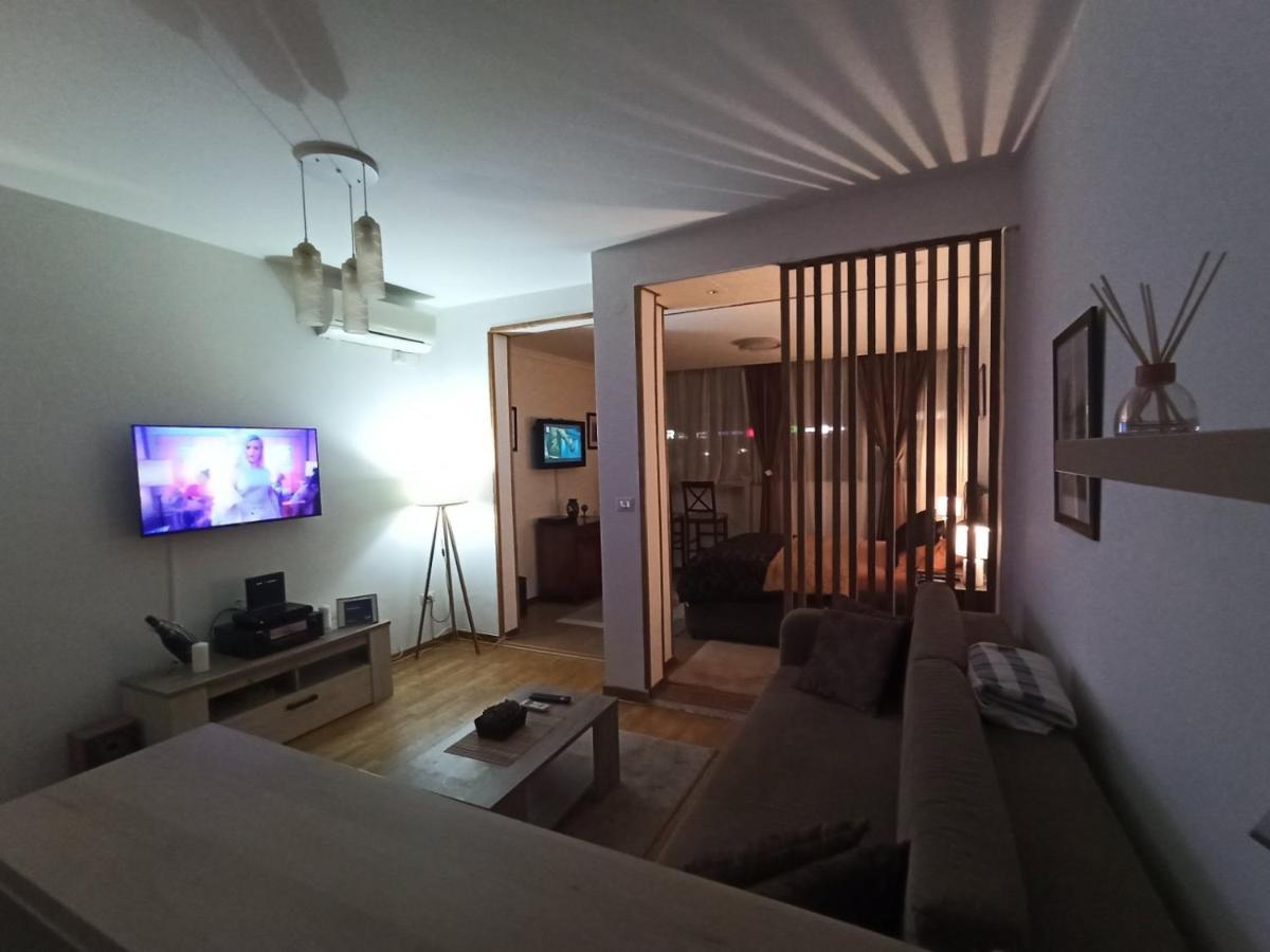 Delta Apartman พอดโกริกา ภายนอก รูปภาพ