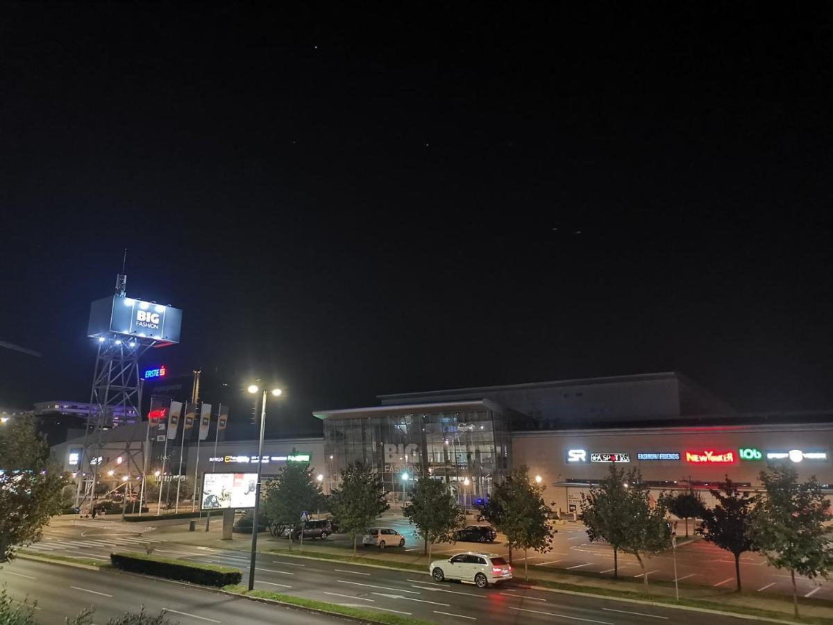 Delta Apartman พอดโกริกา ภายนอก รูปภาพ
