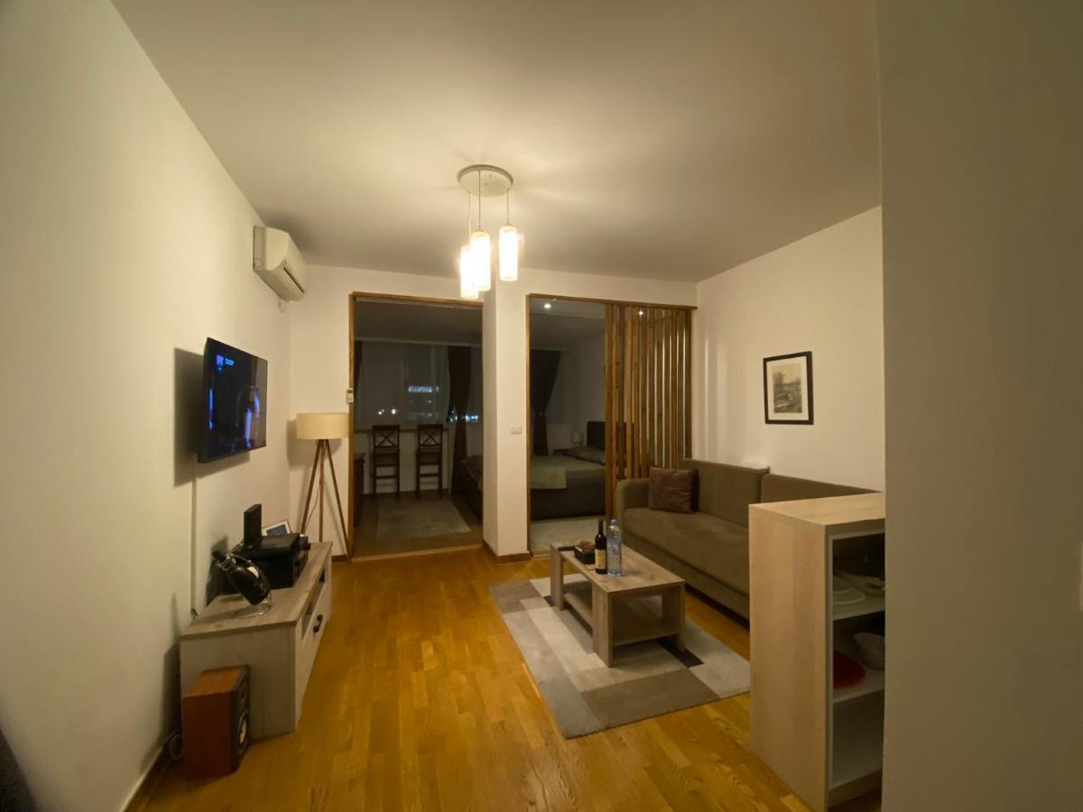 Delta Apartman พอดโกริกา ภายนอก รูปภาพ