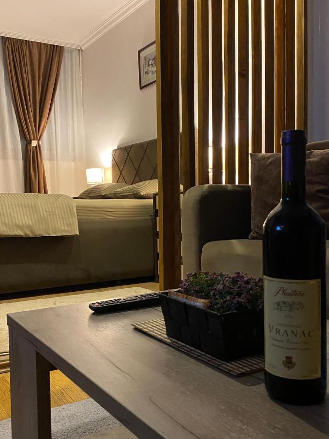 Delta Apartman พอดโกริกา ภายนอก รูปภาพ