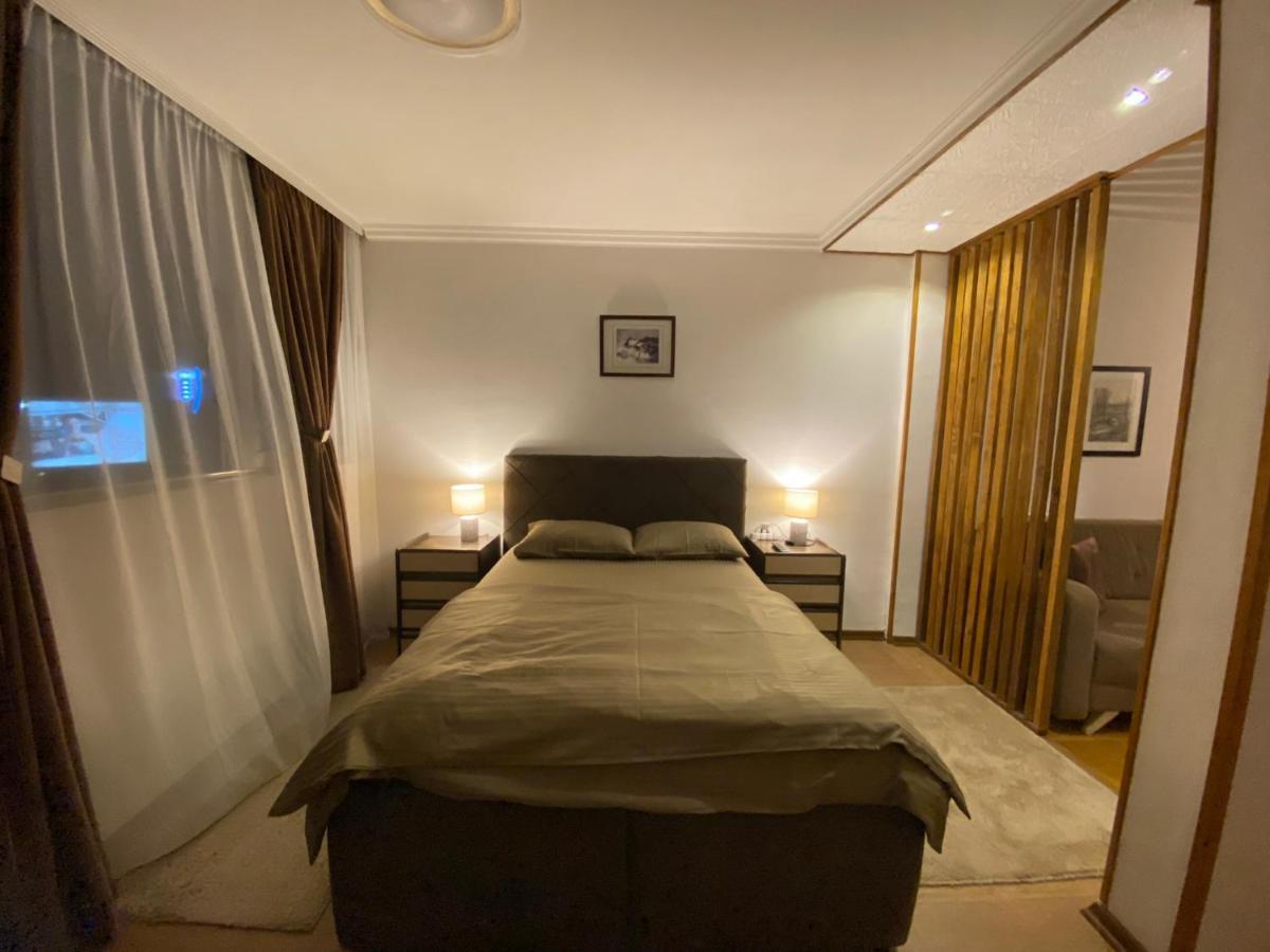 Delta Apartman พอดโกริกา ภายนอก รูปภาพ